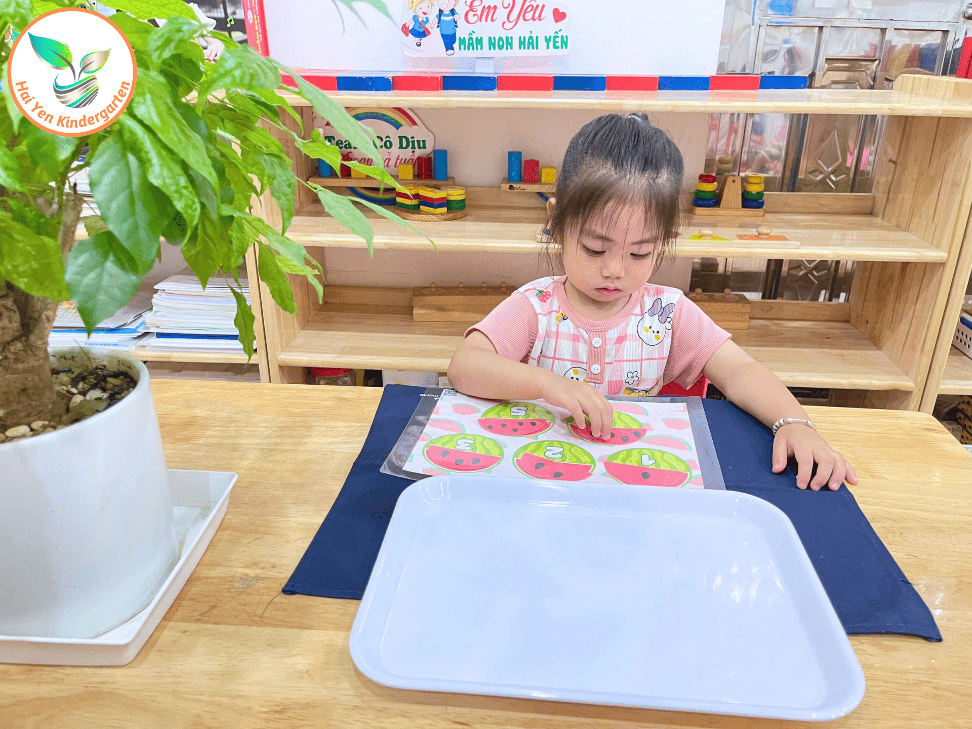 BÉ LÀM QUEN VỚI SỐ ĐẾM – BƯỚC ĐẦU KHÁM PHÁ THẾ GIỚI TOÁN HỌC - Mầm Non Hải Yến - Trương Định