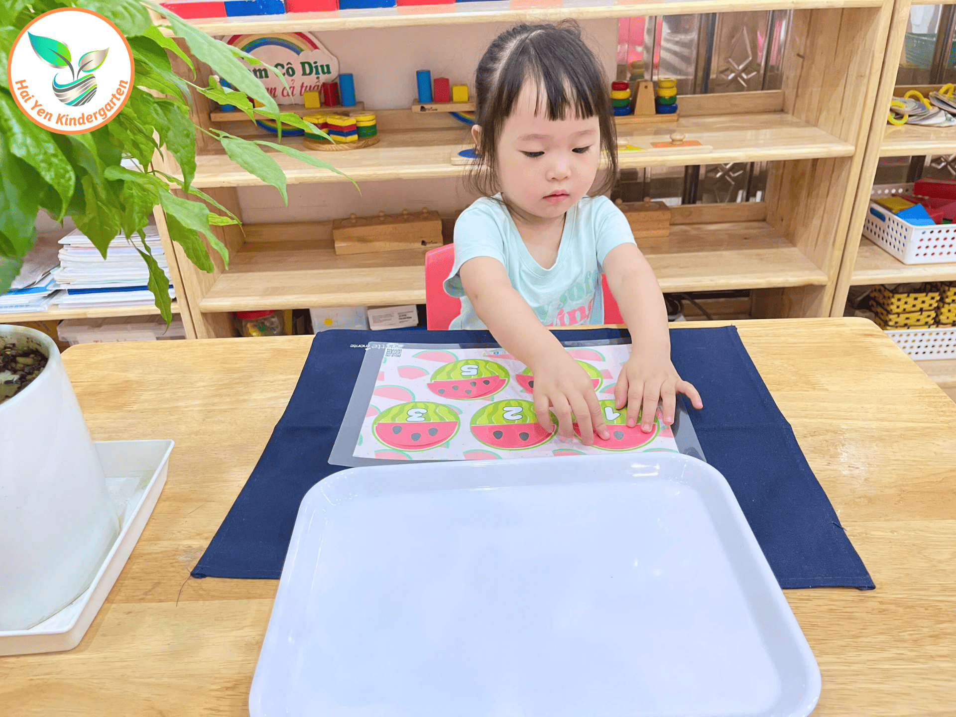 BÉ LÀM QUEN VỚI SỐ ĐẾM – BƯỚC ĐẦU KHÁM PHÁ THẾ GIỚI TOÁN HỌC - Mầm Non Hải Yến - Trương Định