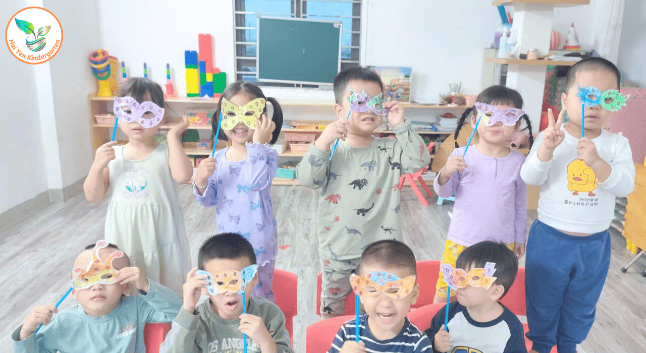 HALLOWEEN VUI NHỘN – BÉ SÁNG TẠO HẾT MÌNH! HALLOWEEN VUI NHỘN – BÉ SÁNG TẠO HẾT MÌNH! - Mầm Non Hải Yến - Trương Định