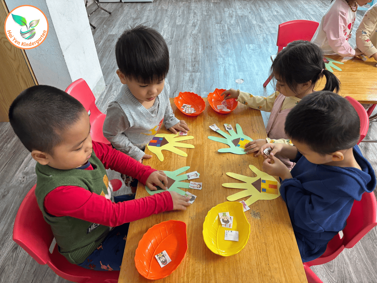 BÀN TAY GIA ĐÌNH – NƠI KHỞI NGUỒN YÊU THƯƠNG BÀN TAY GIA ĐÌNH – NƠI KHỞI NGUỒN YÊU THƯƠNG - Mầm Non Hải Yến - Trương Định