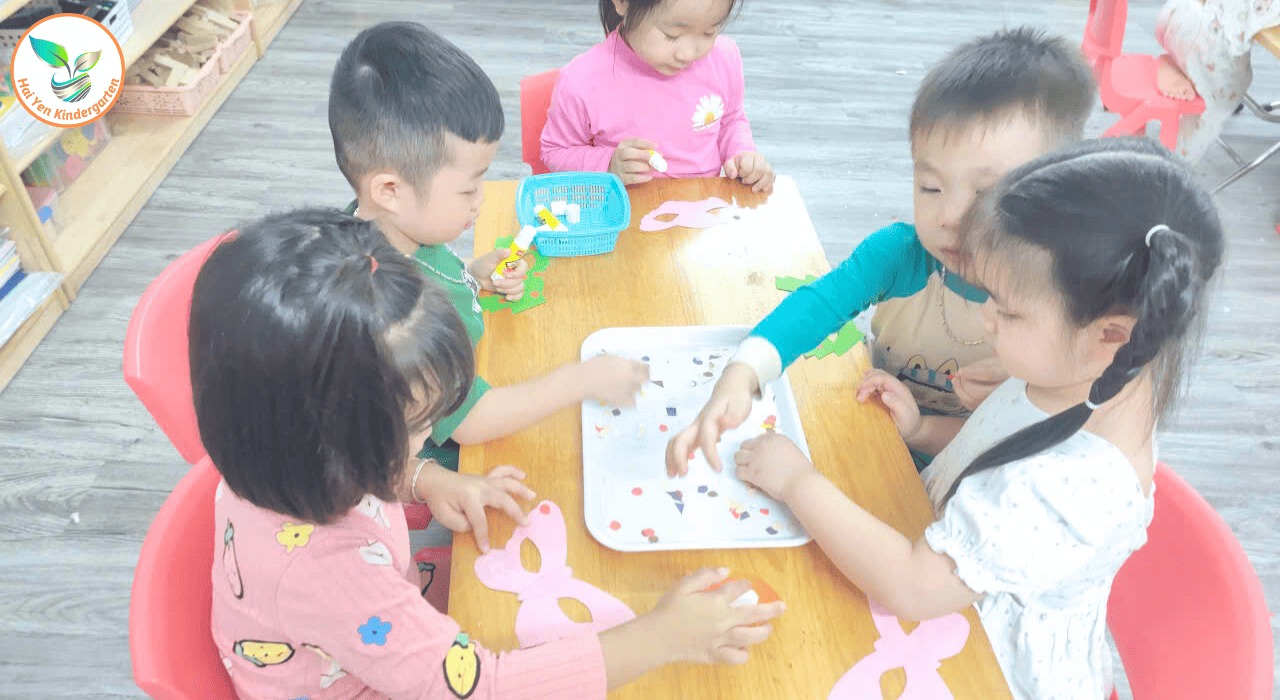 HALLOWEEN VUI NHỘN – BÉ SÁNG TẠO HẾT MÌNH! HALLOWEEN VUI NHỘN – BÉ SÁNG TẠO HẾT MÌNH! - Mầm Non Hải Yến - Trương Định