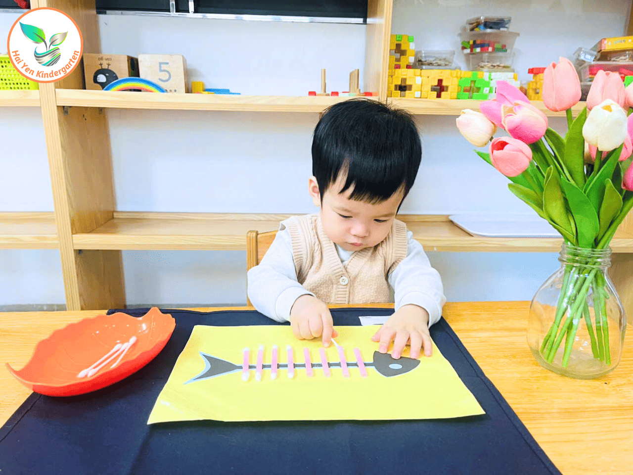 BÉ LÀM NGHỆ SĨ NHÍ – SÁNG TẠO XƯƠNG CÁ TỪ TĂM BÔNG BÉ LÀM NGHỆ SĨ NHÍ – SÁNG TẠO XƯƠNG CÁ TỪ TĂM BÔNG - Mầm Non Hải Yến - Trương Định