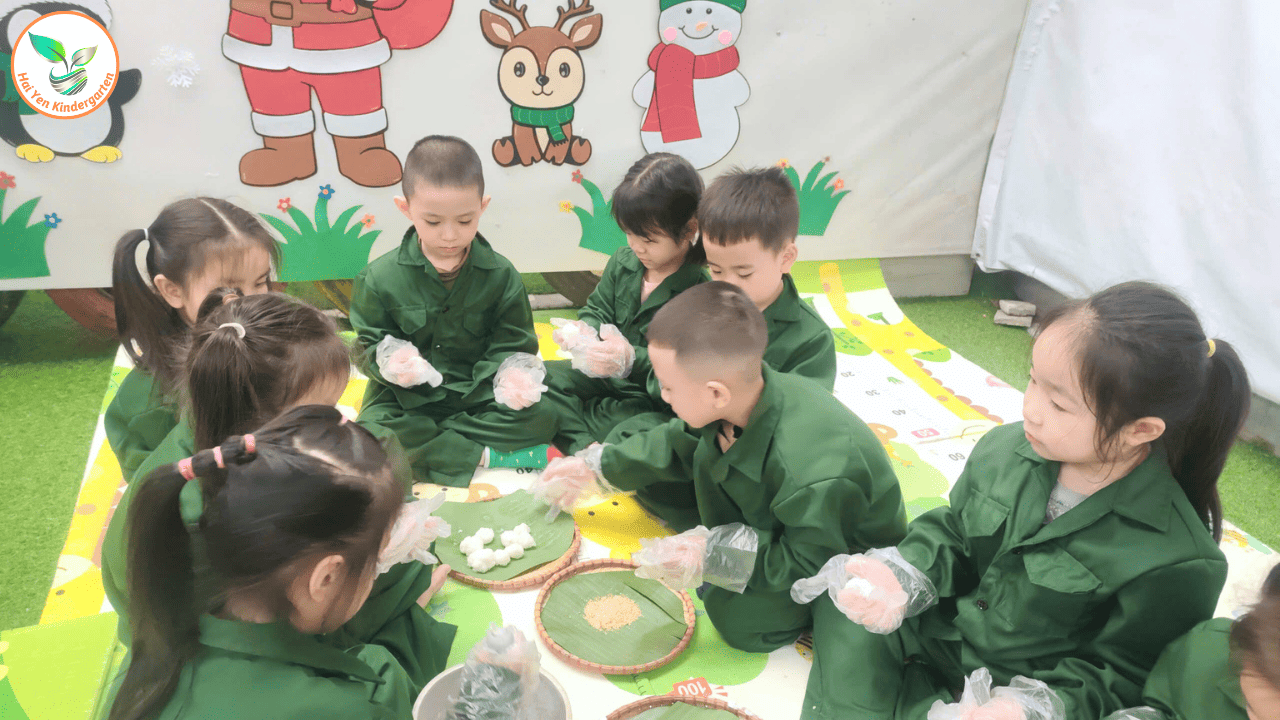 HOẠT ĐỘNG TRẢI NGHIỆM: BỮA CƠM HÀNH QUÂN - Mầm Non Hải Yến - Trương Định