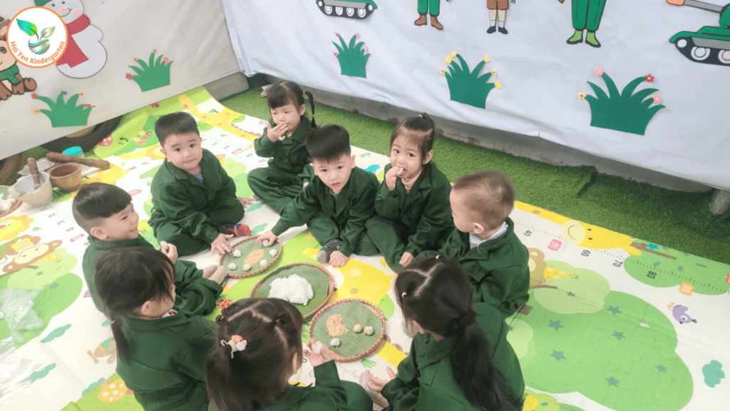 HOẠT ĐỘNG TRẢI NGHIỆM: BỮA CƠM HÀNH QUÂN - Mầm Non Hải Yến - Trương Định