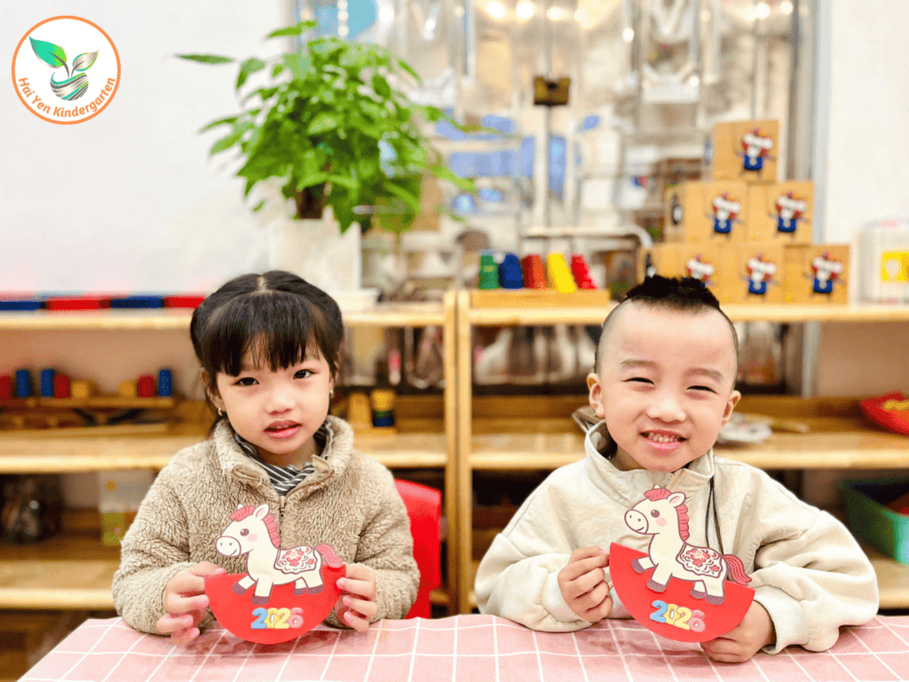 CHIẾC XÍCH ĐU NHỎ – LỜI CHÀO NĂM MỚI TỪ ĐÔI TAY BÉ CHIẾC XÍCH ĐU NHỎ – LỜI CHÀO NĂM MỚI TỪ ĐÔI TAY BÉ - Mầm Non Hải Yến - Trương Định