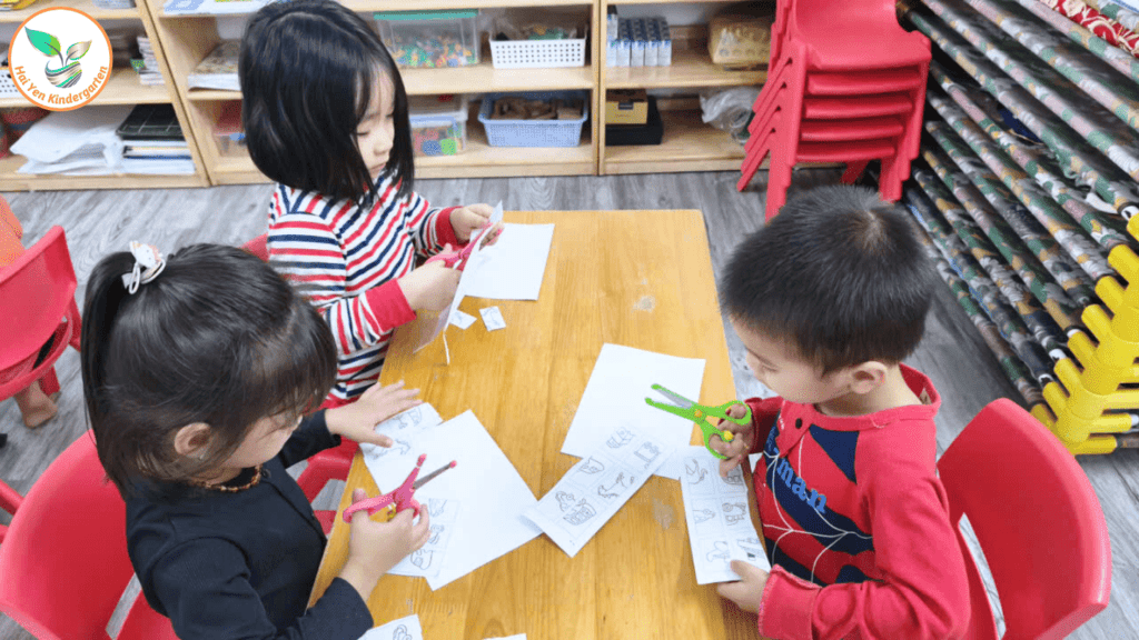 KHÁM PHÁ THẾ GIỚI GIAO THÔNG – HỌC MÀ CHƠI, CHƠI MÀ HỌC - Mầm Non Hải Yến - Trương Định