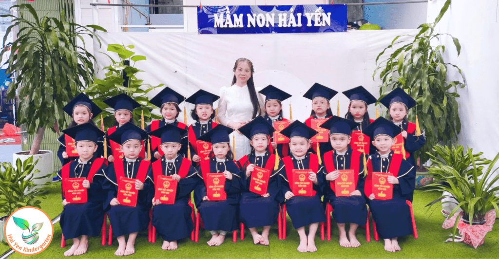 RỒI MAI NÀY, CÁC CON SẼ BƯỚC VÀO LỚP 1… RỒI MAI NÀY, CÁC CON SẼ BƯỚC VÀO LỚP 1… - Mầm Non Hải Yến - Trương Định
