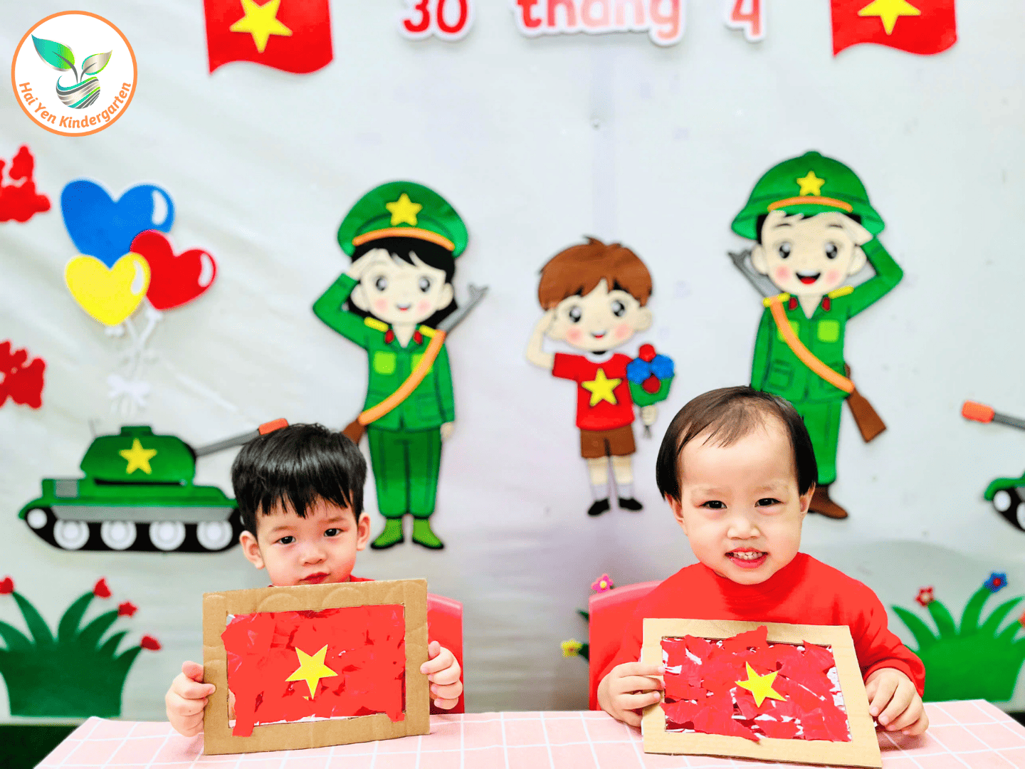 CHÀO MỪNG KỶ NIỆM 51 NĂM GIẢI PHÓNG MIỀN NAM - Mầm Non Hải Yến - Trương Định