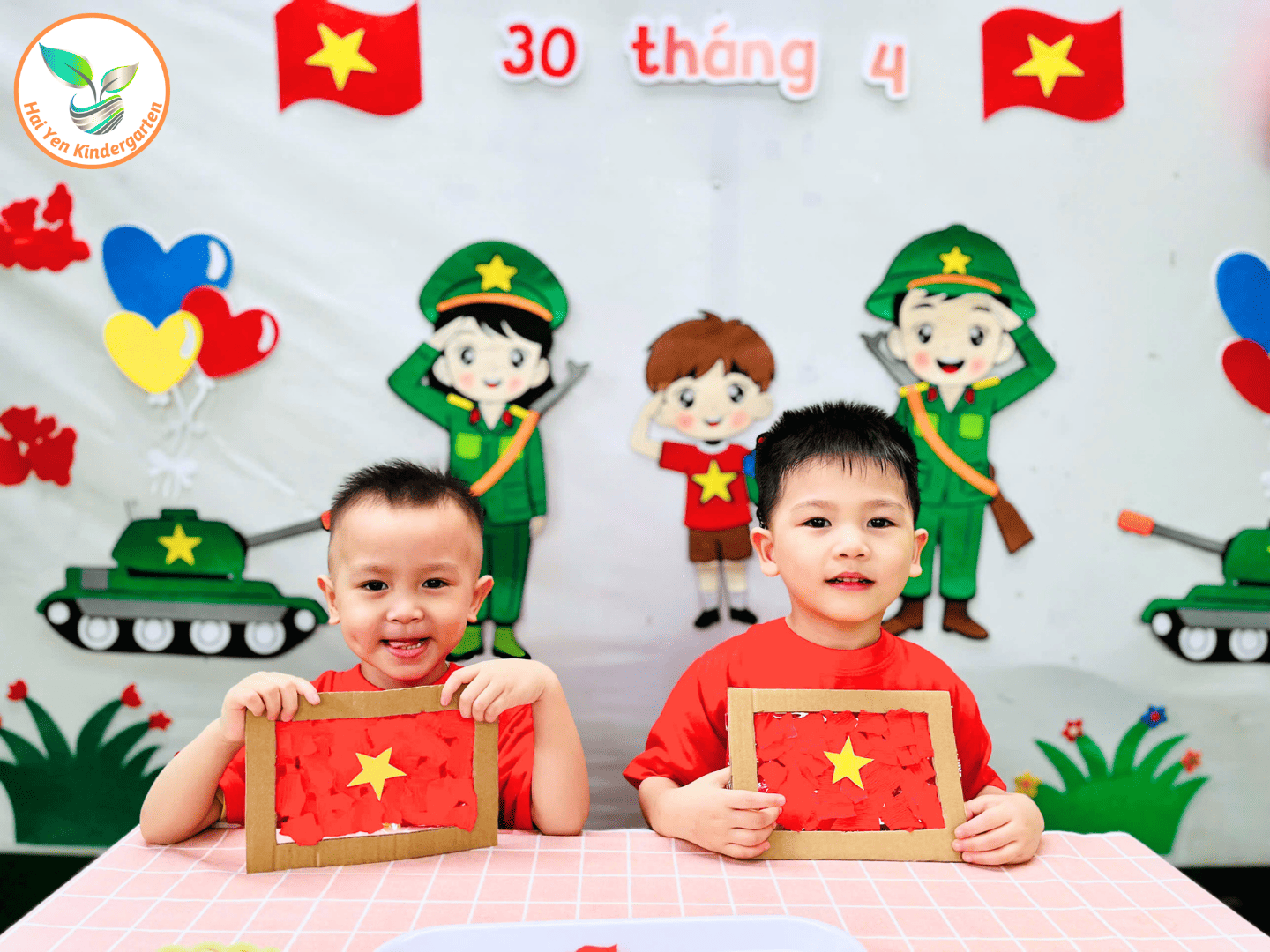 CHÀO MỪNG KỶ NIỆM 51 NĂM GIẢI PHÓNG MIỀN NAM - Mầm Non Hải Yến - Trương Định